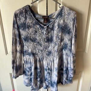Multiples Women's Blue Tie-Dye Lace Top